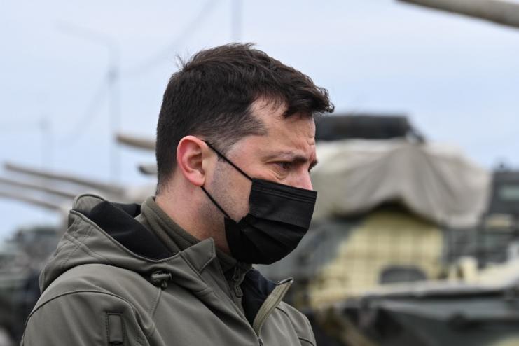Зеленский заявил, что не видит отвода российских войск от границ Украины